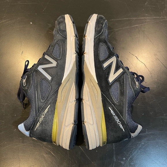 New Balance 990v4 Size 11 - Picture 5 of 7